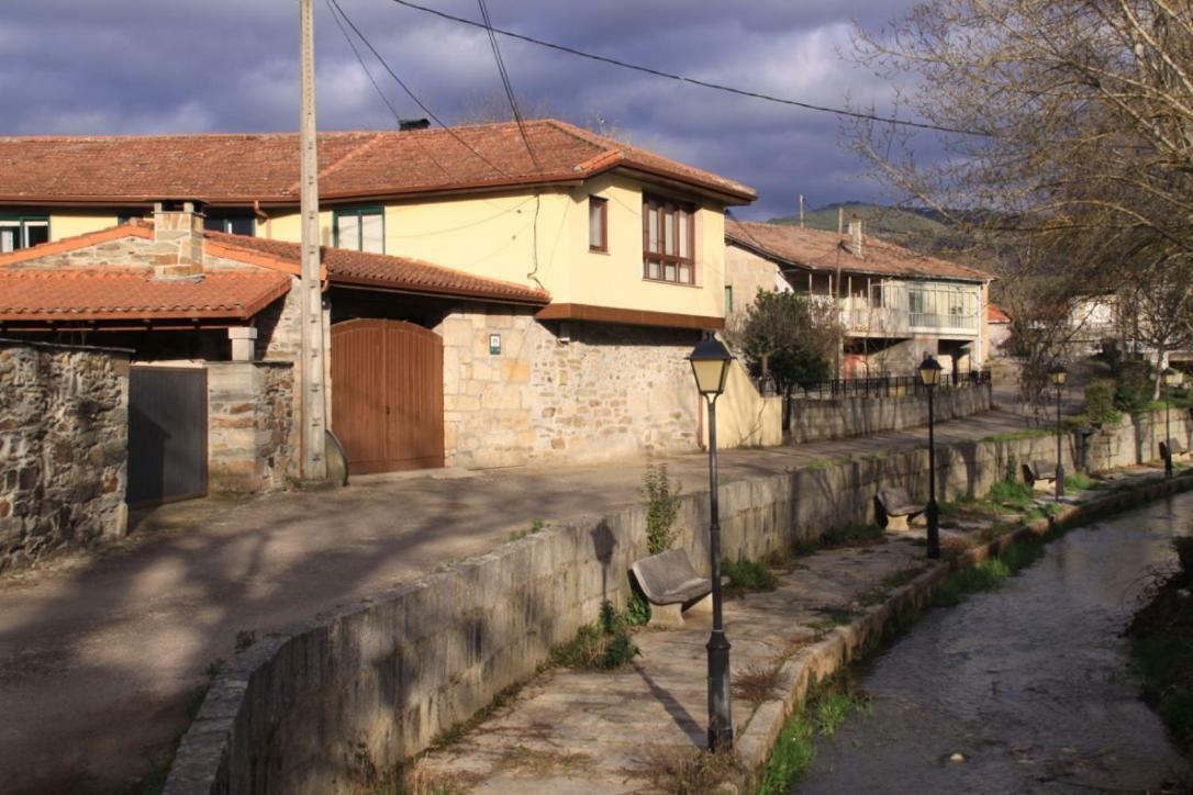 Гостевой дом Casa Do Americano Кастрело-дель-Валье Экстерьер фото